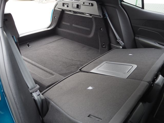 PEUGEOT 408 2024 Image 31