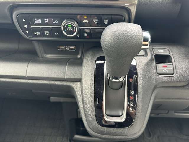 HONDA N-WGN CUSTOM 2023 Image 31