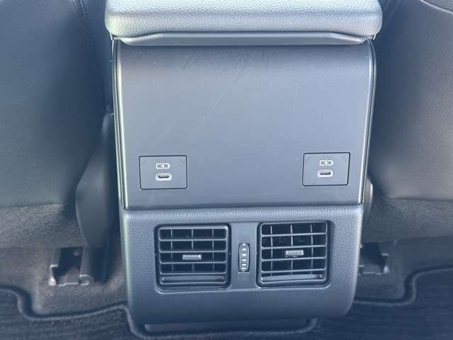 TOYOTA BZ4X 2022 Image 31