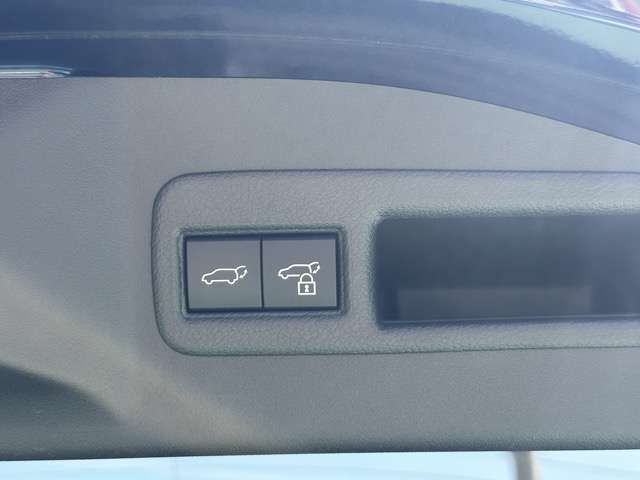 TOYOTA BZ4X 2022 Image 31