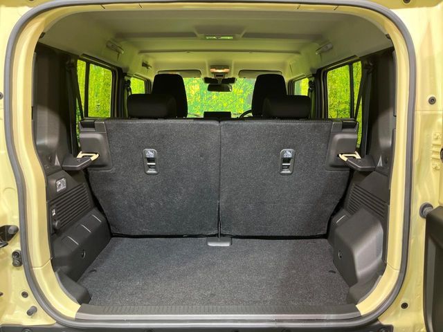 SUZUKI JIMNY NOMADE 2025 Image 31