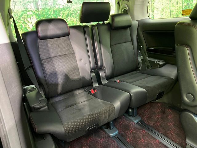 TOYOTA VELLFIRE 2013 Image 31