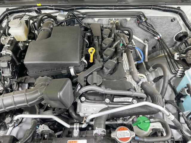 SUZUKI JIMNY NOMADE 2025 Image 31