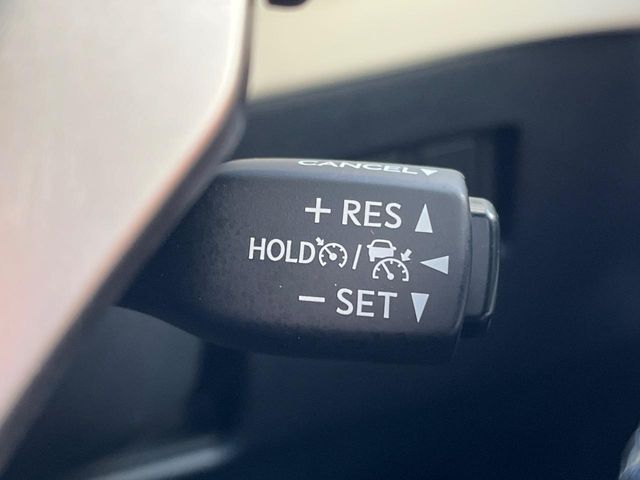 TOYOTA LEXUS NX300 2018 Image 31