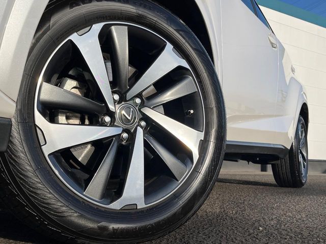 TOYOTA LEXUS NX300 2018 Image 31