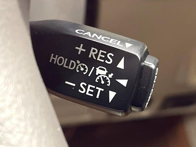 TOYOTA LANDCRUISER PRADO 2023 Image 31