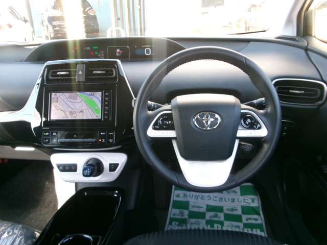 TOYOTA PRIUS 2018 Image 31