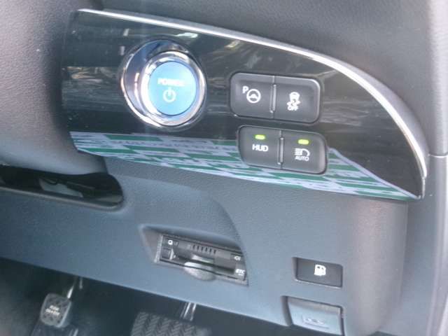 TOYOTA PRIUS 2018 Image 31