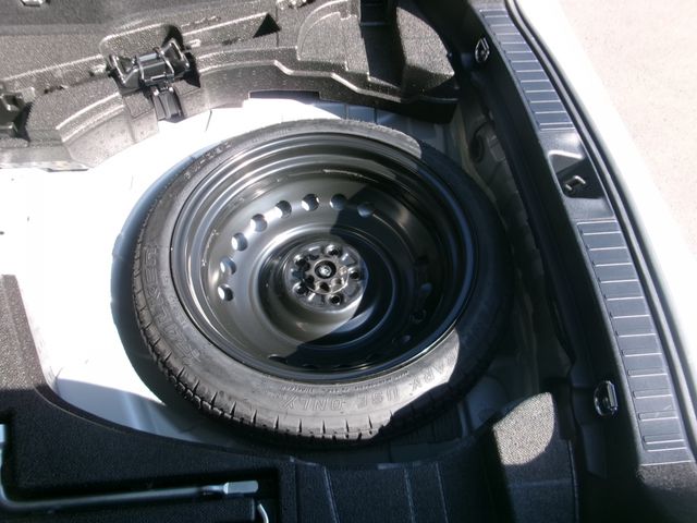 TOYOTA PRIUS 2018 Image 31