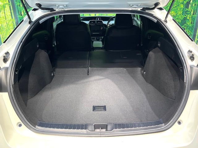 TOYOTA PRIUS 2018 Image 31