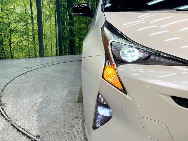 TOYOTA PRIUS 2018 Image 31