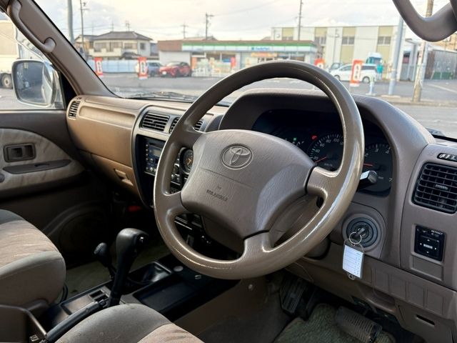 TOYOTA LANDCRUISER PRADO 2000 Image 31