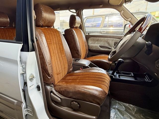 TOYOTA LANDCRUISER PRADO 2000 Image 31