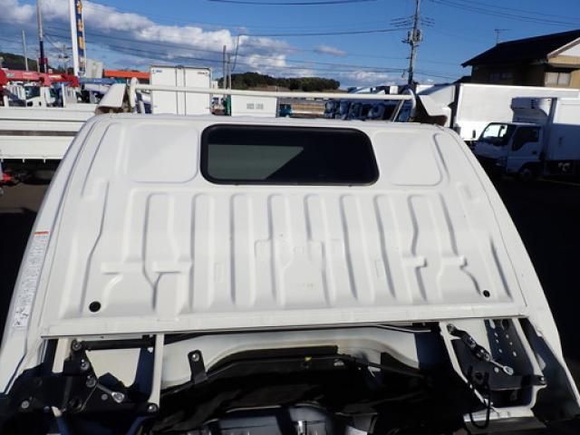 HINO DUTRO 2019 Image 31