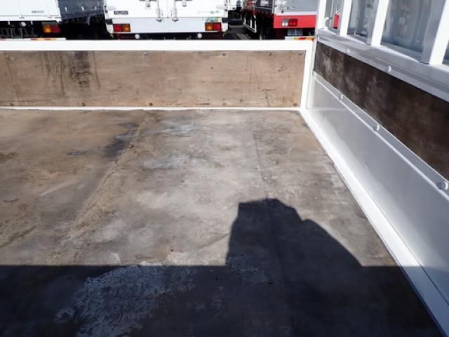 HINO DUTRO 2015 Image 31