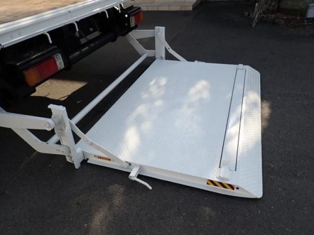 HINO DUTRO 2015 Image 31