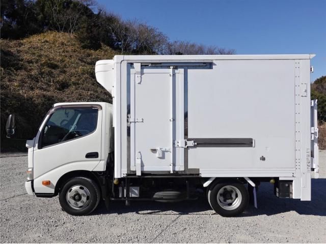 HINO DUTRO 2012 Image 31