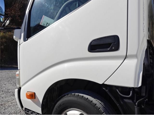 HINO DUTRO 2012 Image 31