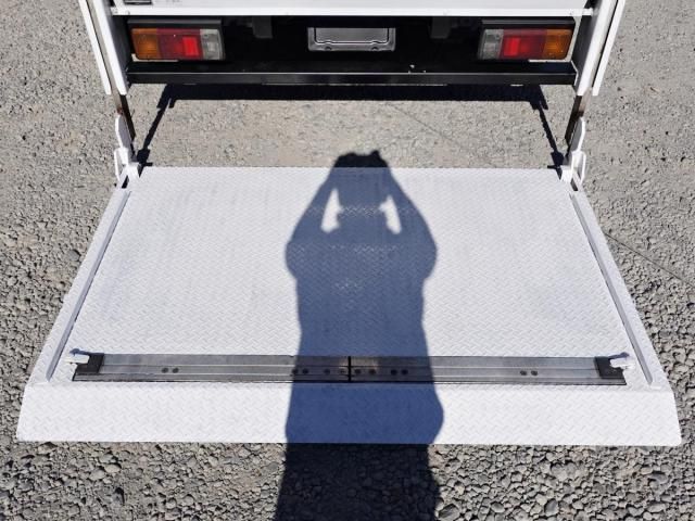 HINO DUTRO 2012 Image 31