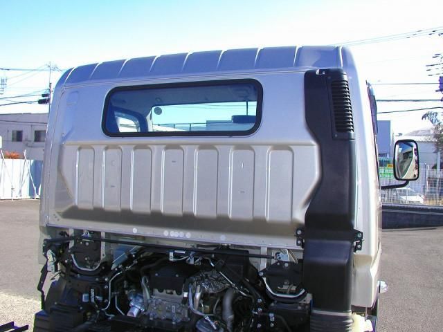 MITSUBISHI CANTER 2022 Image 31