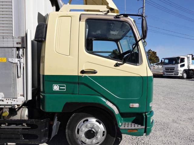 MITSUBISHI FUSOU FIGHTER 2006 Image 31