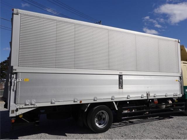 MITSUBISHI FUSOU FIGHTER 2006 Image 31