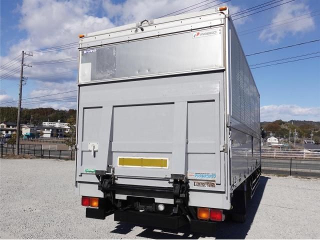 MITSUBISHI FUSOU FIGHTER 2006 Image 31