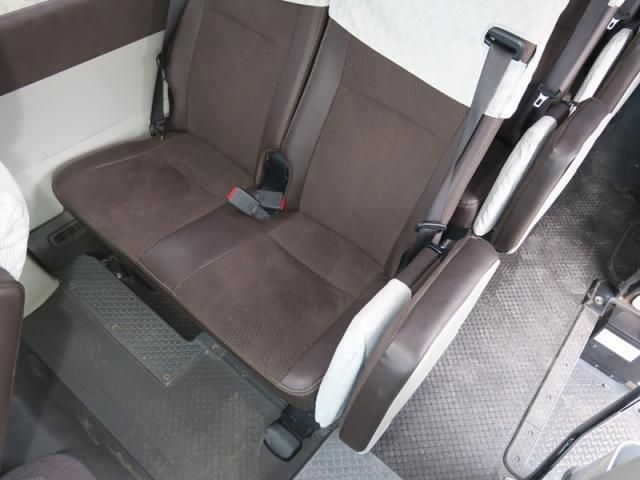 HINO LIESSE 2018 Image 31