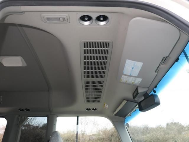 HINO LIESSE 2018 Image 31