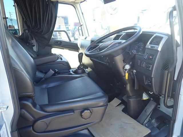 MITSUBISHI FUSOU FIGHTER 2018 Image 31