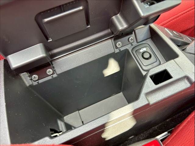 DAIHATSU COPEN 2019 Image 31