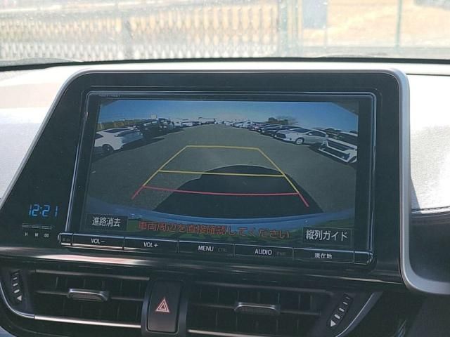 TOYOTA C-HR 2017 Image 31