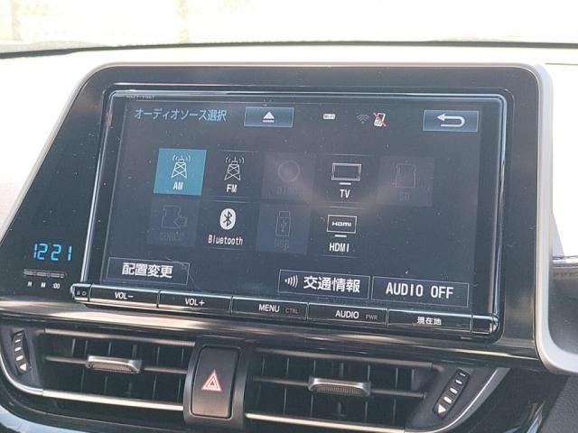 TOYOTA C-HR 2017 Image 31