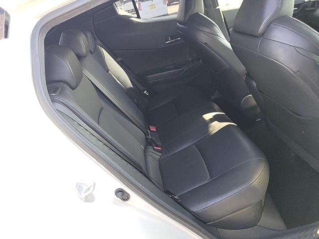 TOYOTA C-HR 2017 Image 31