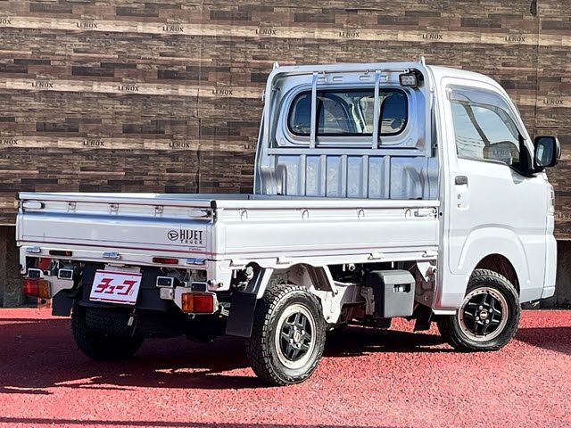 DAIHATSU HIJET TRUCK 4WD 2022 Image 31