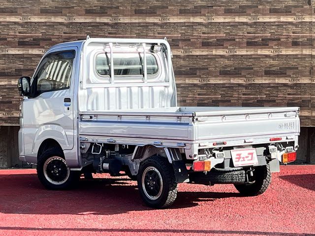 DAIHATSU HIJET TRUCK 4WD 2022 Image 31