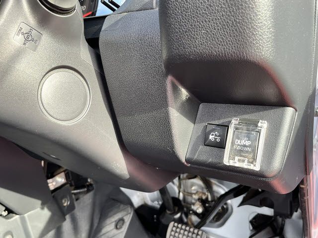 DAIHATSU HIJET TRUCK 4WD 2022 Image 31