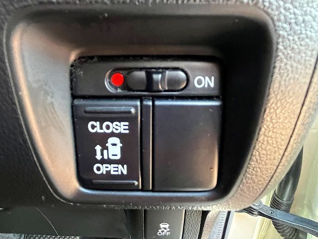 HONDA N BOX CUSTOM 2014 Image 31