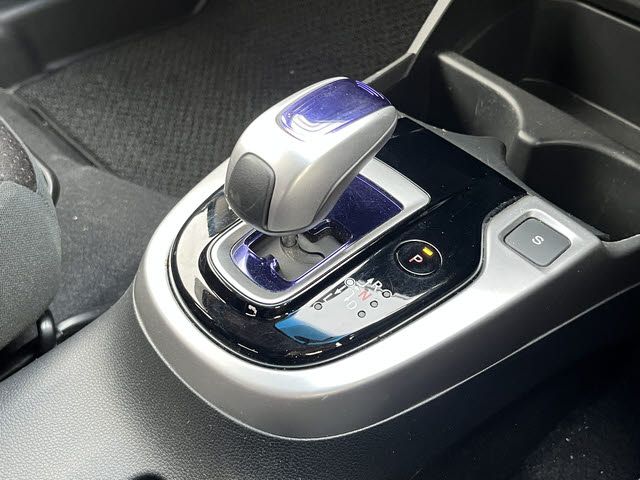 HONDA FIT HYBRID 2015 Image 31