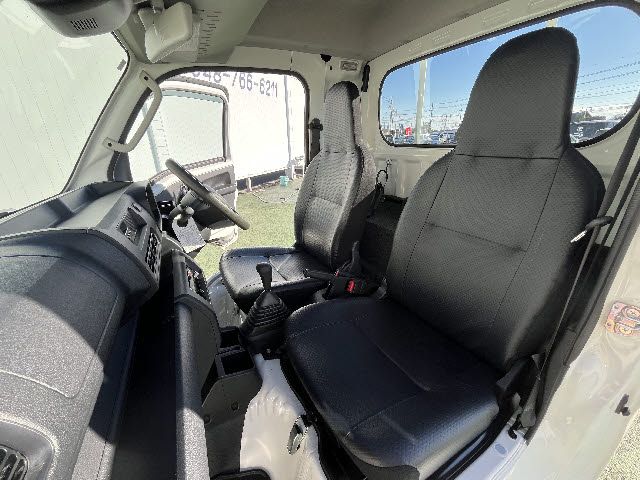 DAIHATSU HIJET TRUCK 4WD 2022 Image 31