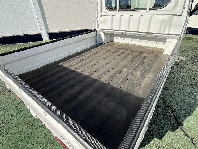 DAIHATSU HIJET TRUCK 4WD 2022 Image 31