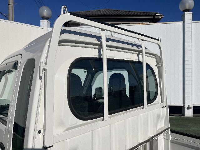 DAIHATSU HIJET TRUCK 4WD 2022 Image 31