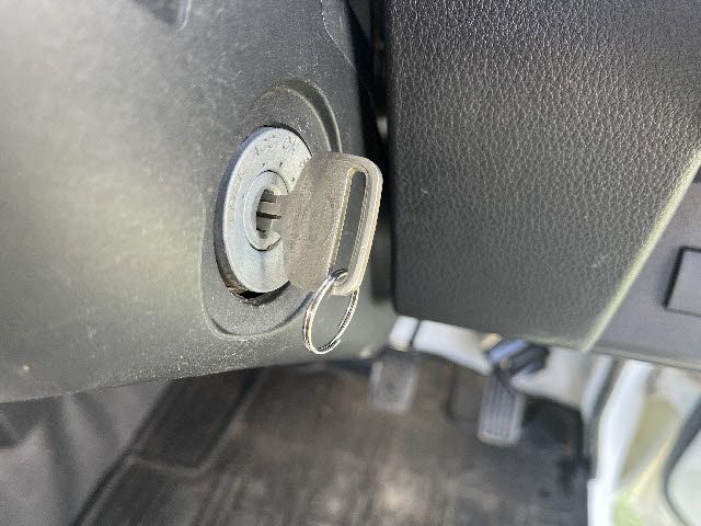 DAIHATSU HIJET TRUCK 4WD 2022 Image 31