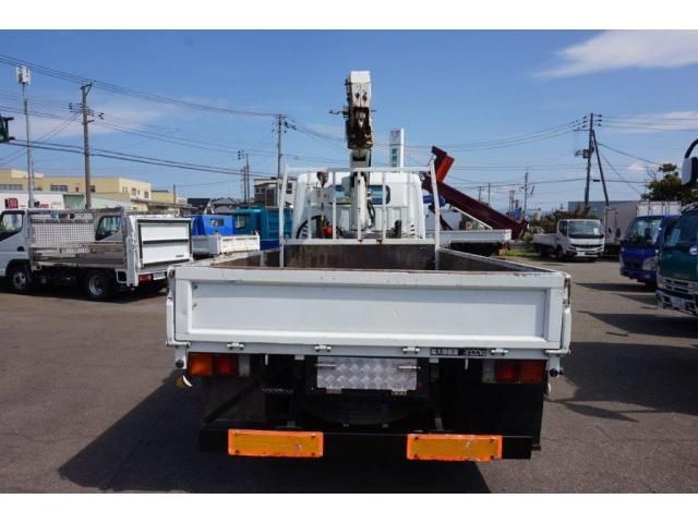 MITSUBISHI CANTER 2004 Image 31