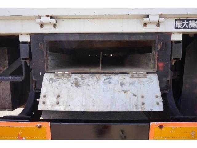 MITSUBISHI CANTER 2004 Image 31