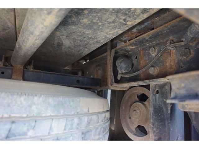 MITSUBISHI CANTER 2004 Image 31