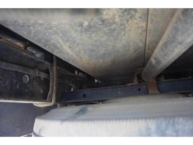 MITSUBISHI CANTER 2004 Image 31