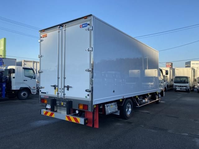 MITSUBISHI FUSOU FIGHTER 2025 Image 31