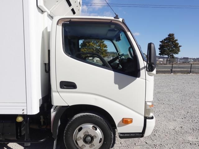 HINO DUTRO 2012 Image 31