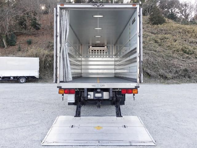 MITSUBISHI FUSOU FIGHTER 2012 Image 31